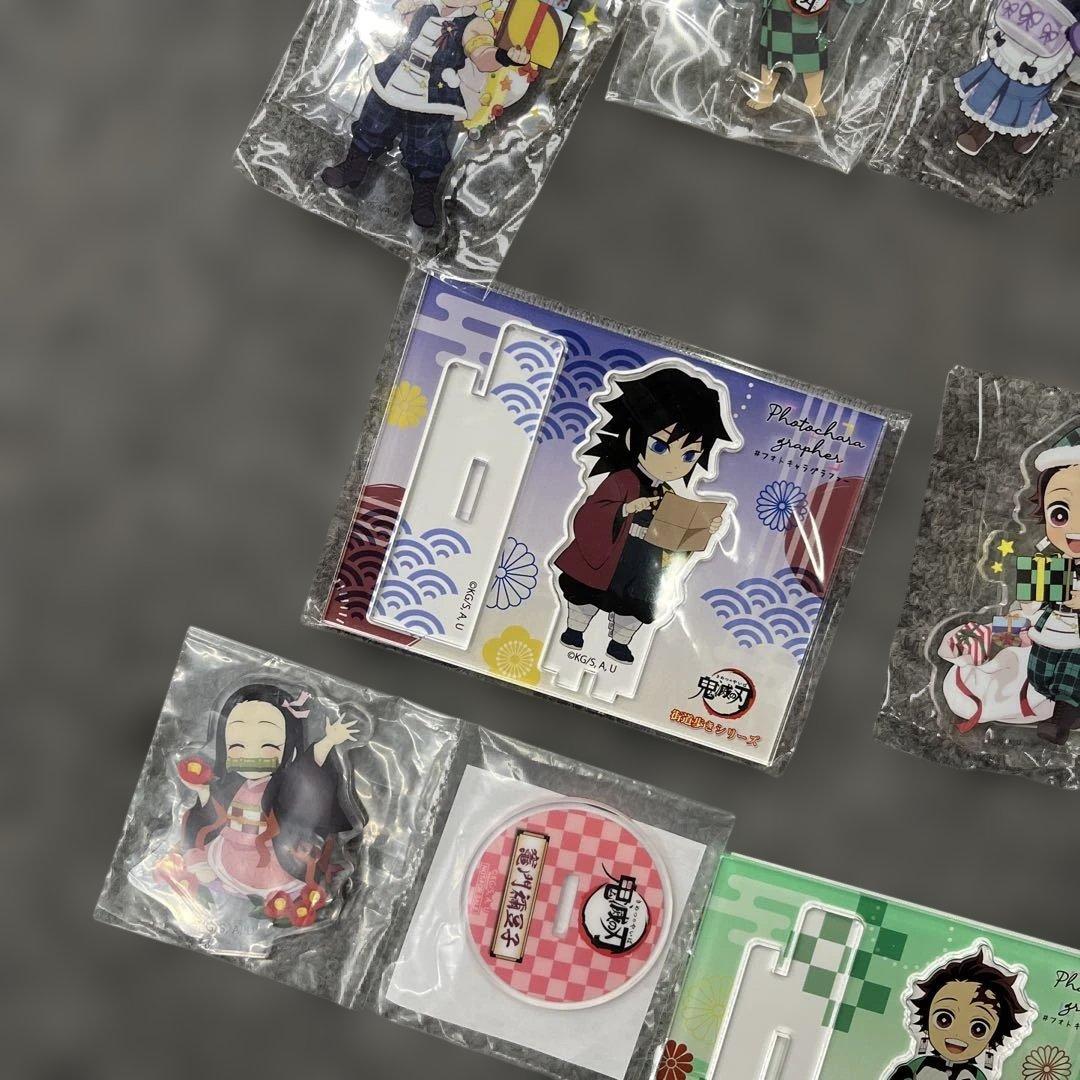 公*o様 221 鬼滅の刃　アクリルスタンド　などまとめ売る　新品