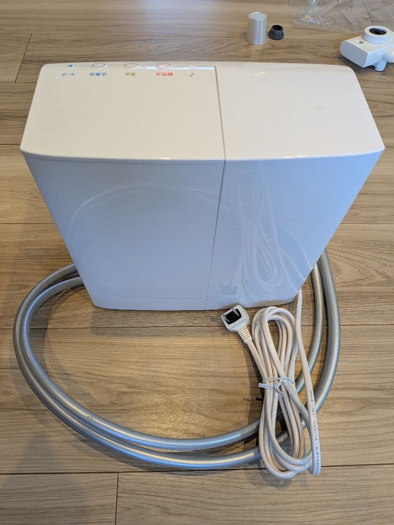 浄水器 ホワイト