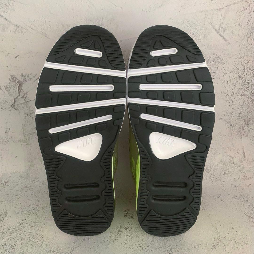 ナイキ エア マックス 90 LV8 25cm