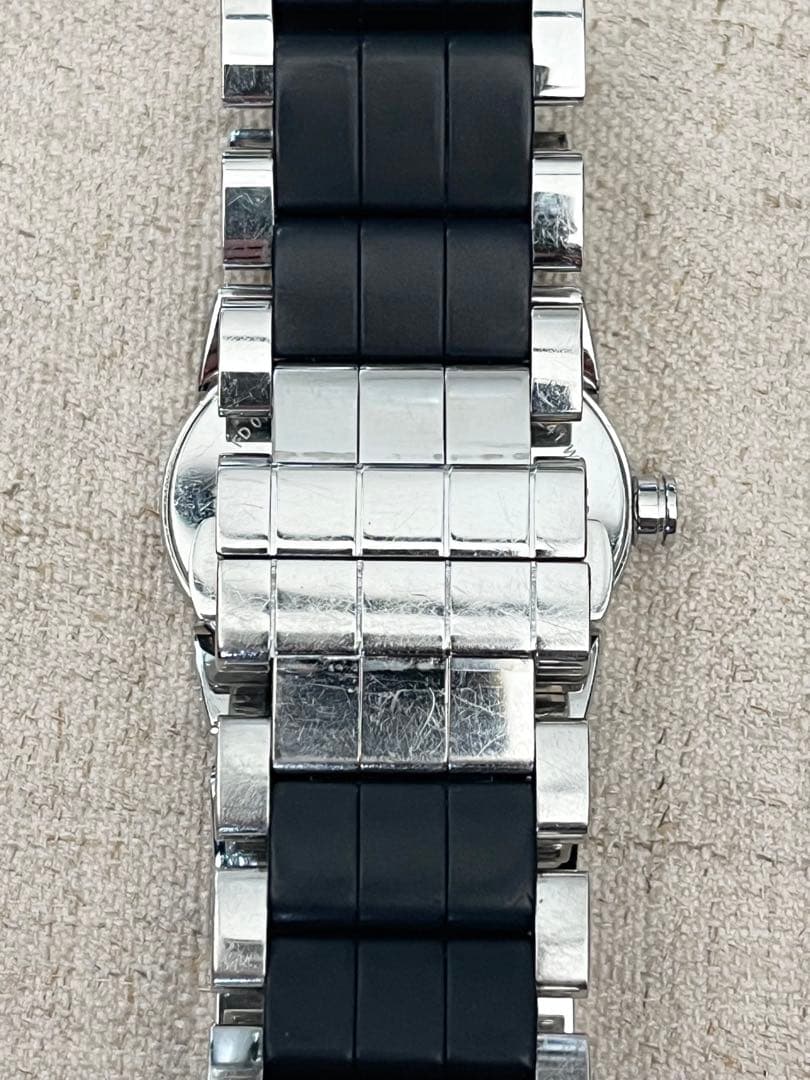 フレッド FRED ムーブワン クォーツ シルバー FD012110