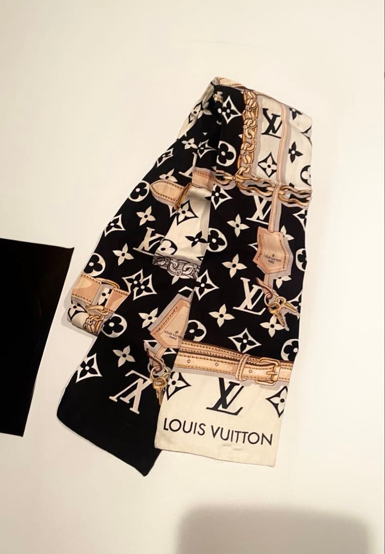 ルイヴィトン バンドー モノグラム コンフィデンシャル スカーフシルク