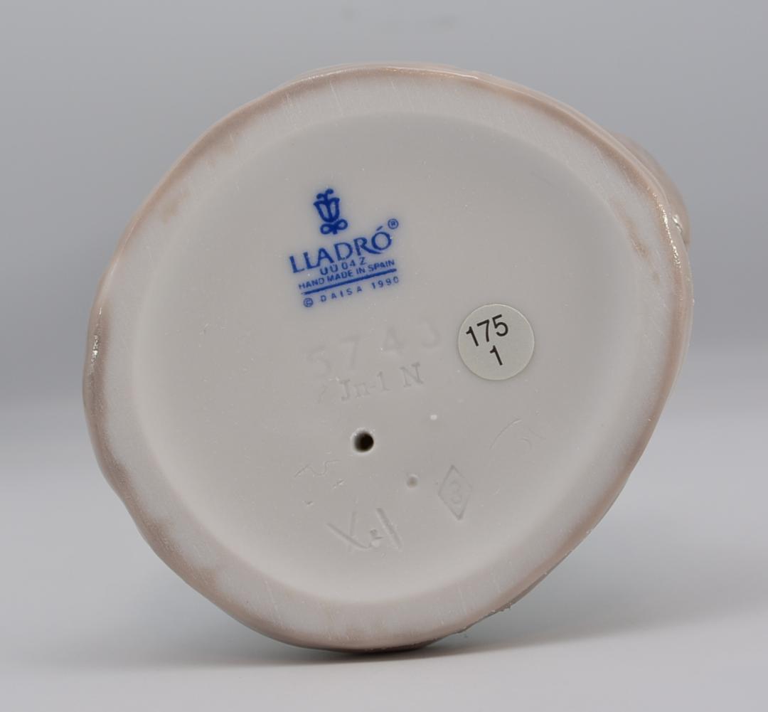 私も忘れないでね　＃5743　No.3　★リヤドロ　ポーセリン　スペイン　絶版