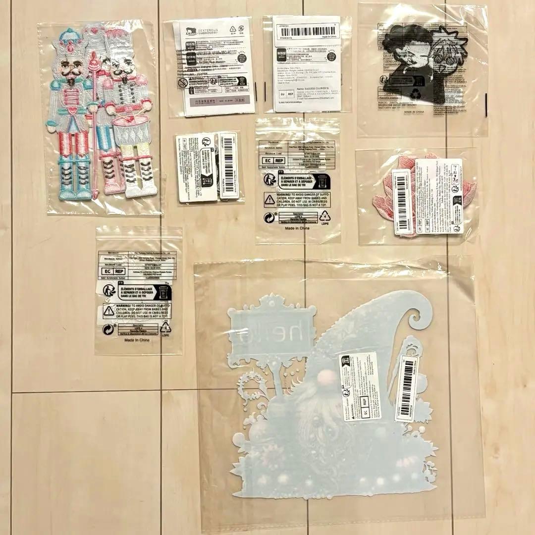 小型のヒートプレス機　ワッペン　刺繍パッチ　計36点セット