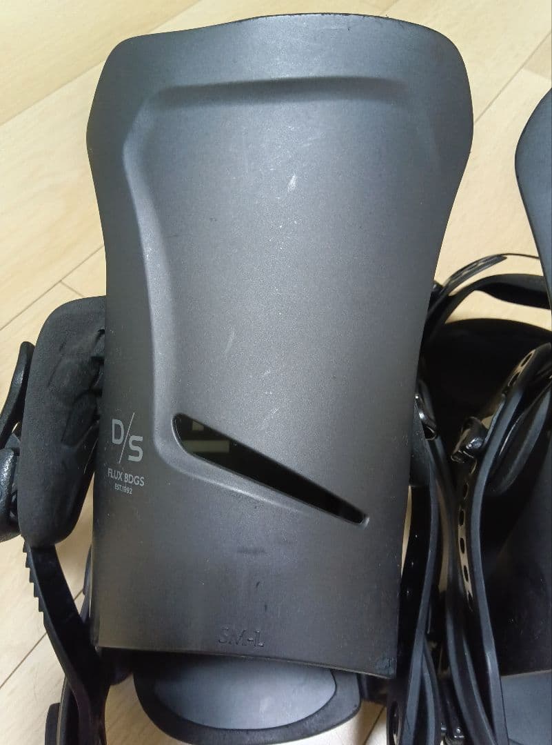 FLUX D/S ビンディング