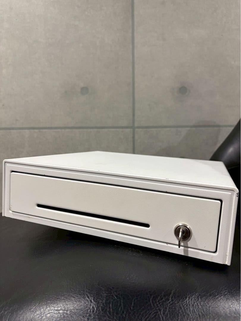 BUSICOM レジボックス ホワイト 4トレイ付き