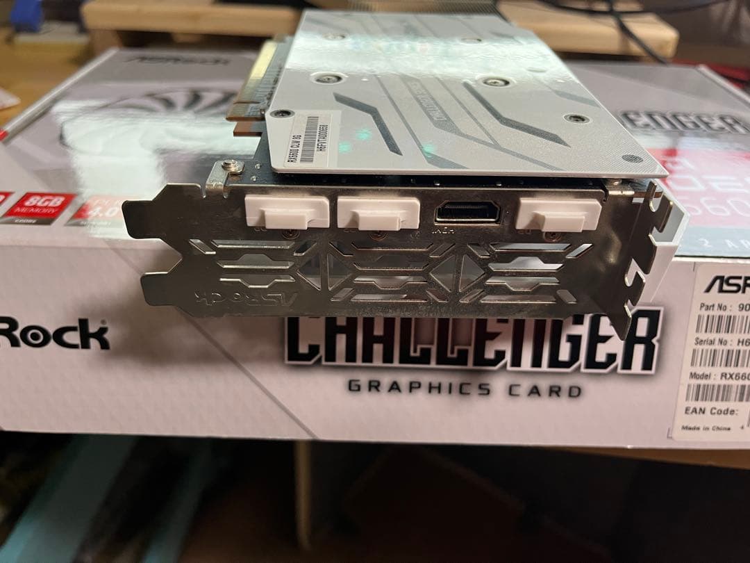 グラフィックボード・グラボ・ビデオカード ASRock Radeon RX 6600 8GB