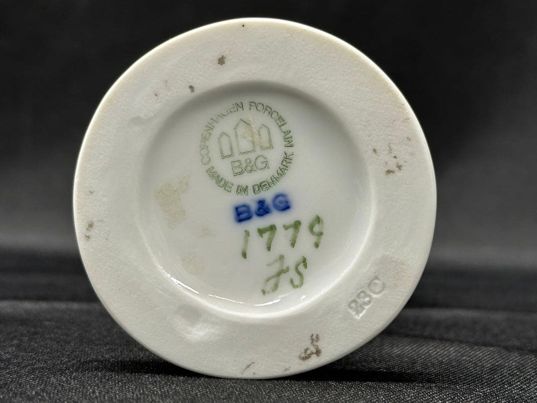 【保管品】B&G BING&GRONDAHL フィギュリン　少女　猫　1779