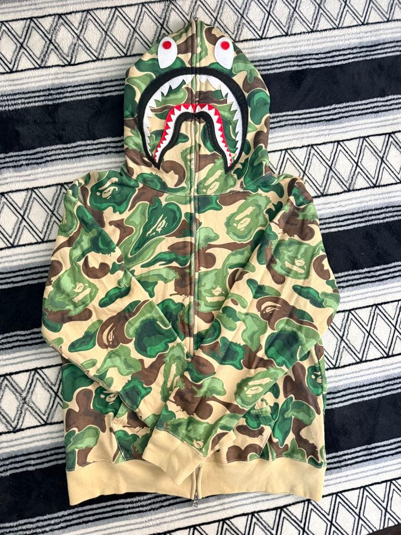 エイプ　BAPE シャークパーカー