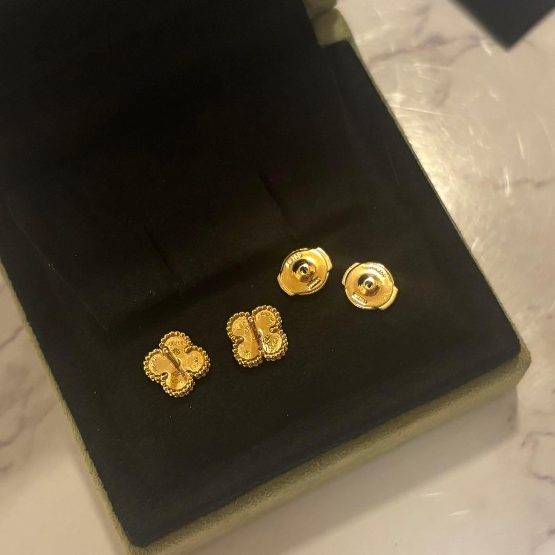 Van Cleef & Arpels スウィート アルハンブラ ピアス MOP