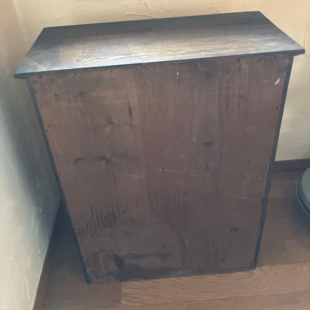 アンティーク　レトロな食器棚