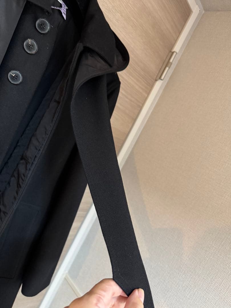 正規 VALENTINO ヴァレンティノ コート 黒 フード付