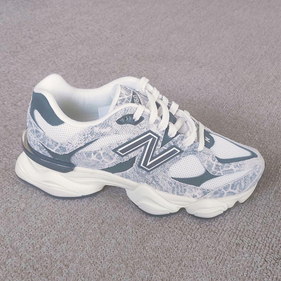 値下げ【新品】ニューバランス　9060　スニーカー　23.5