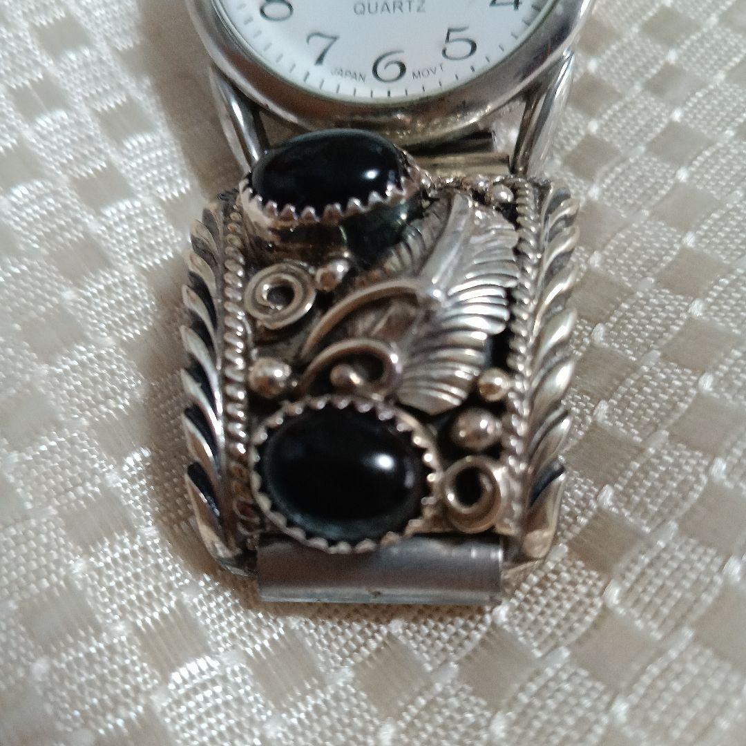 オニキス装飾クォーツ腕時計