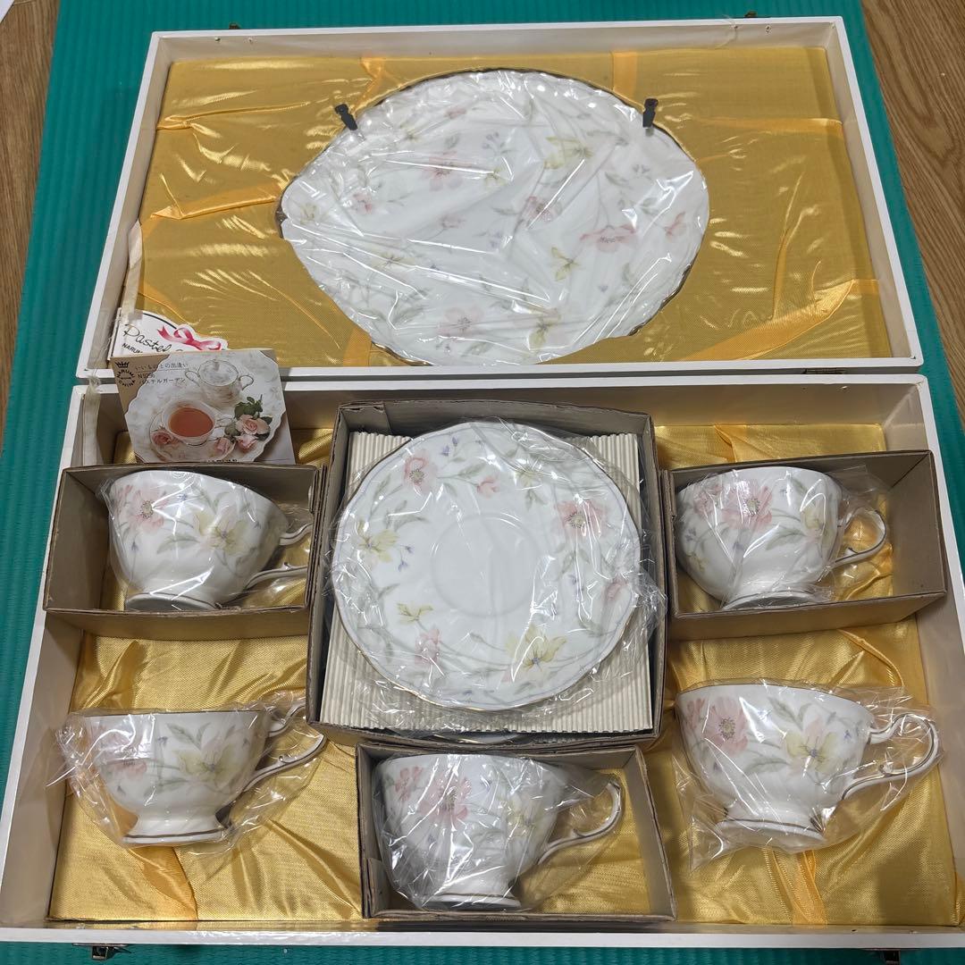 NARUMI ボーンチャイナ ティーセット パステルガーデン　ヴィンテージ