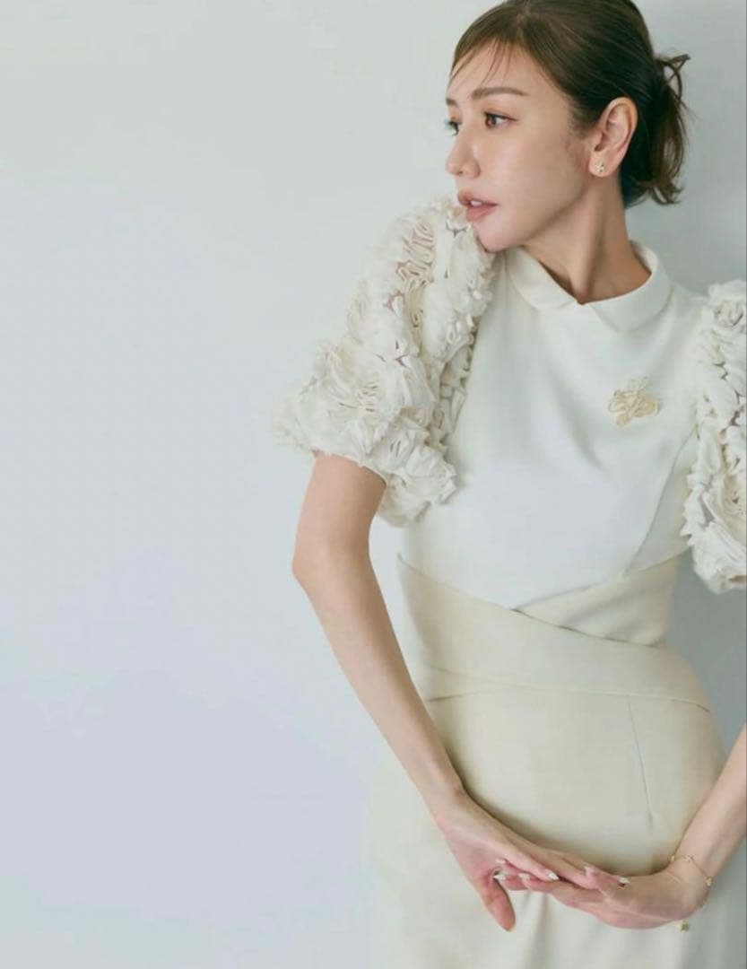 【予約】完売品　CELFORD 襟付きブラウス　アイボリー　36