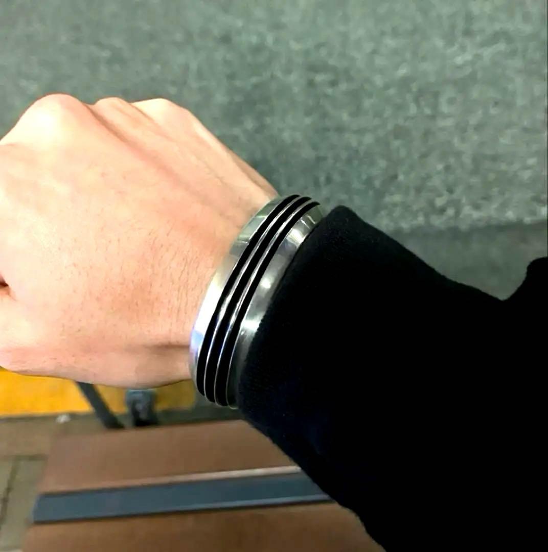 【美品】TOM HAWK 3ラインシルバーバングル ナバホ族