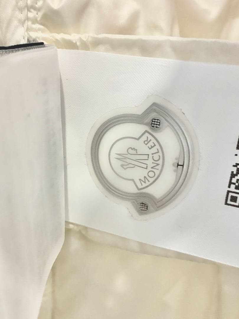 MONCLER モンクレール ロングダウンジャケット 白