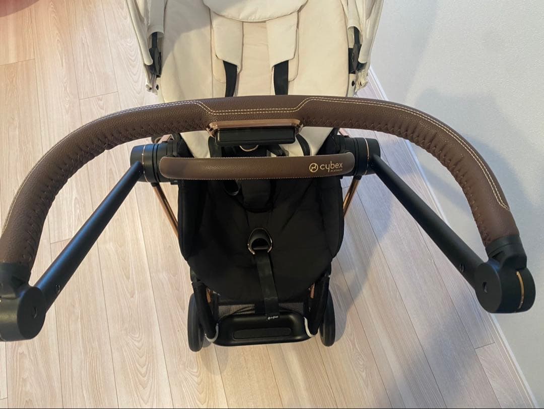 サイベックスミオス　ホワイトシートカバー ローズゴールドフレーム ベビーカー