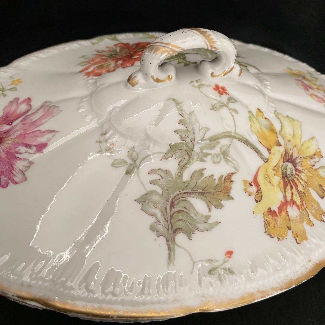 リモージュ 深皿 チューリーン 花びらの模様