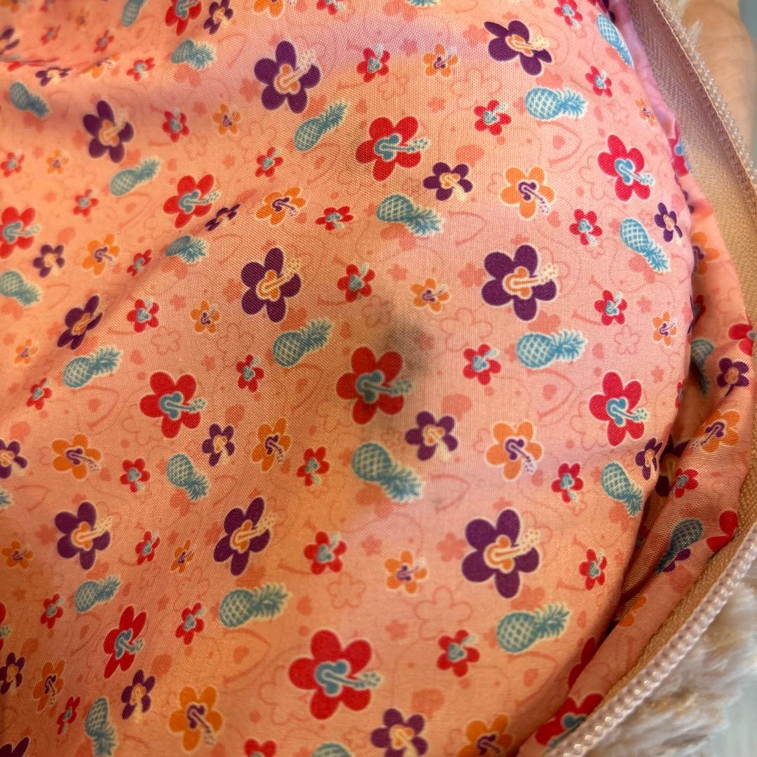 AULANI限定ディズニー　シェリーメイ　リュック