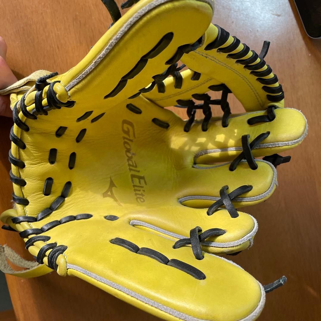 Mizuno Global Elite イエローグローブ