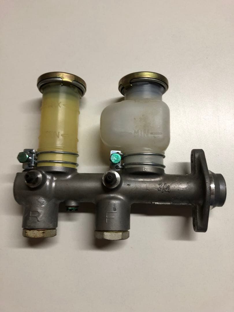 日産　旧車　ブレーキマスターシリンダー 3/4 トキコ