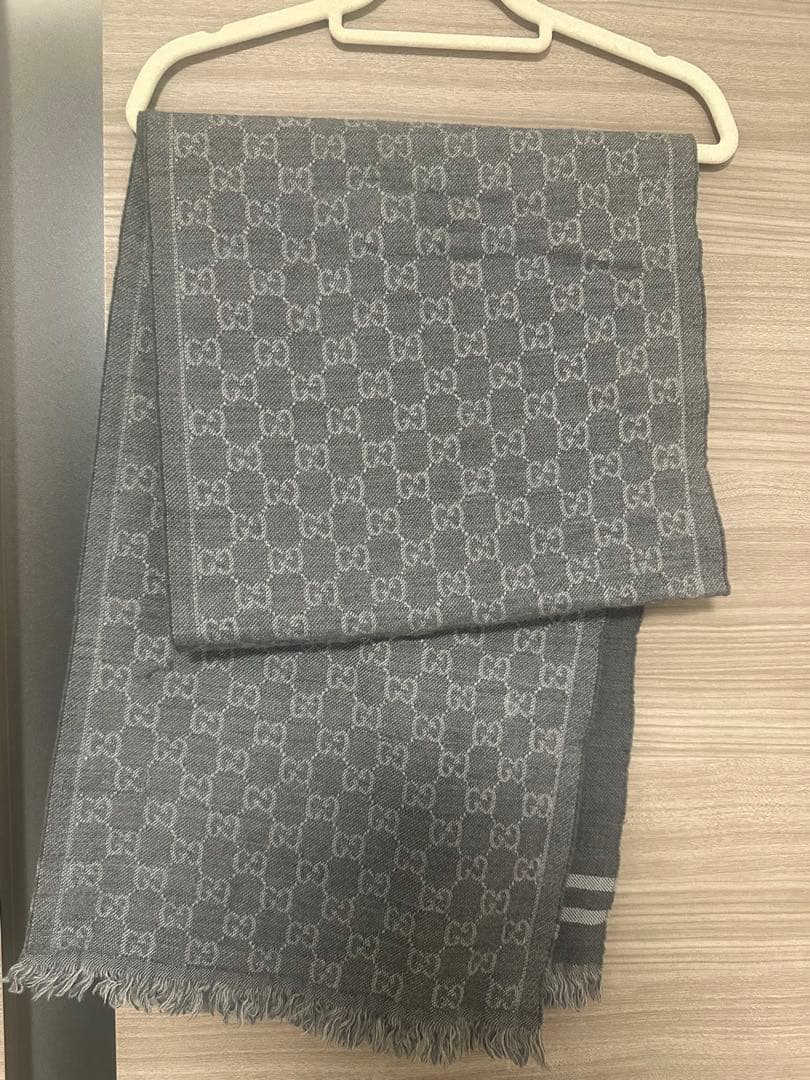 GUCCIマフラー　グッチマフラー　グレー　メンズ