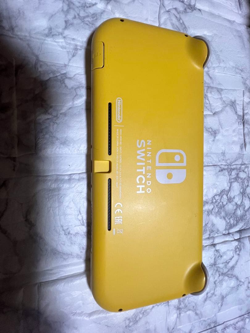 Nintendo Switch Lite イエロー 美品動作不良なし！