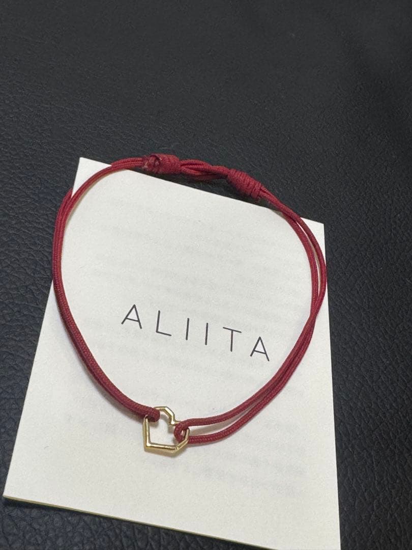 AliitaアリータCorazonコードブレスレット9Kイエローゴールド