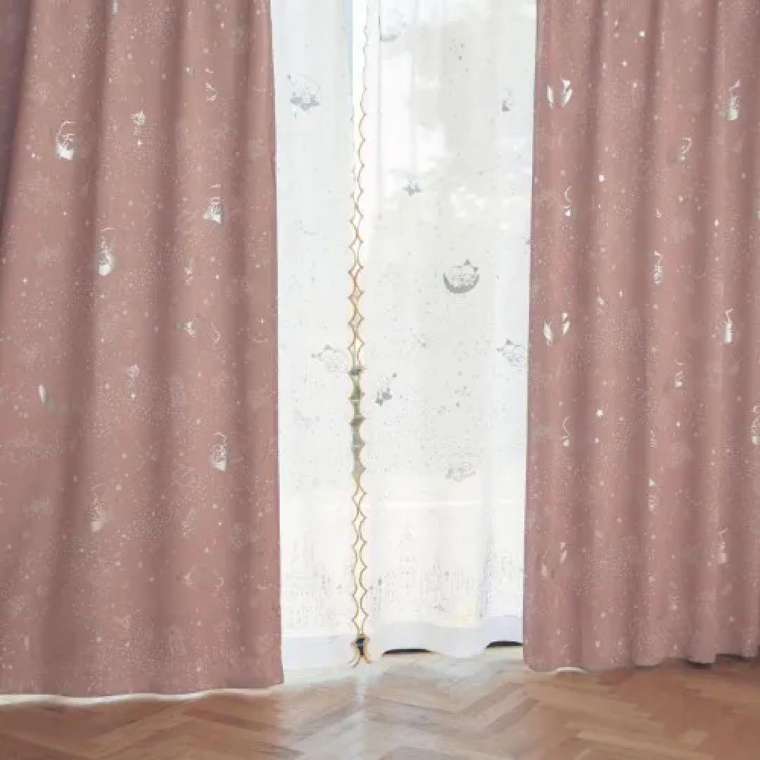 新品　キキララ カーテン　２枚入　100 × 133 限定品