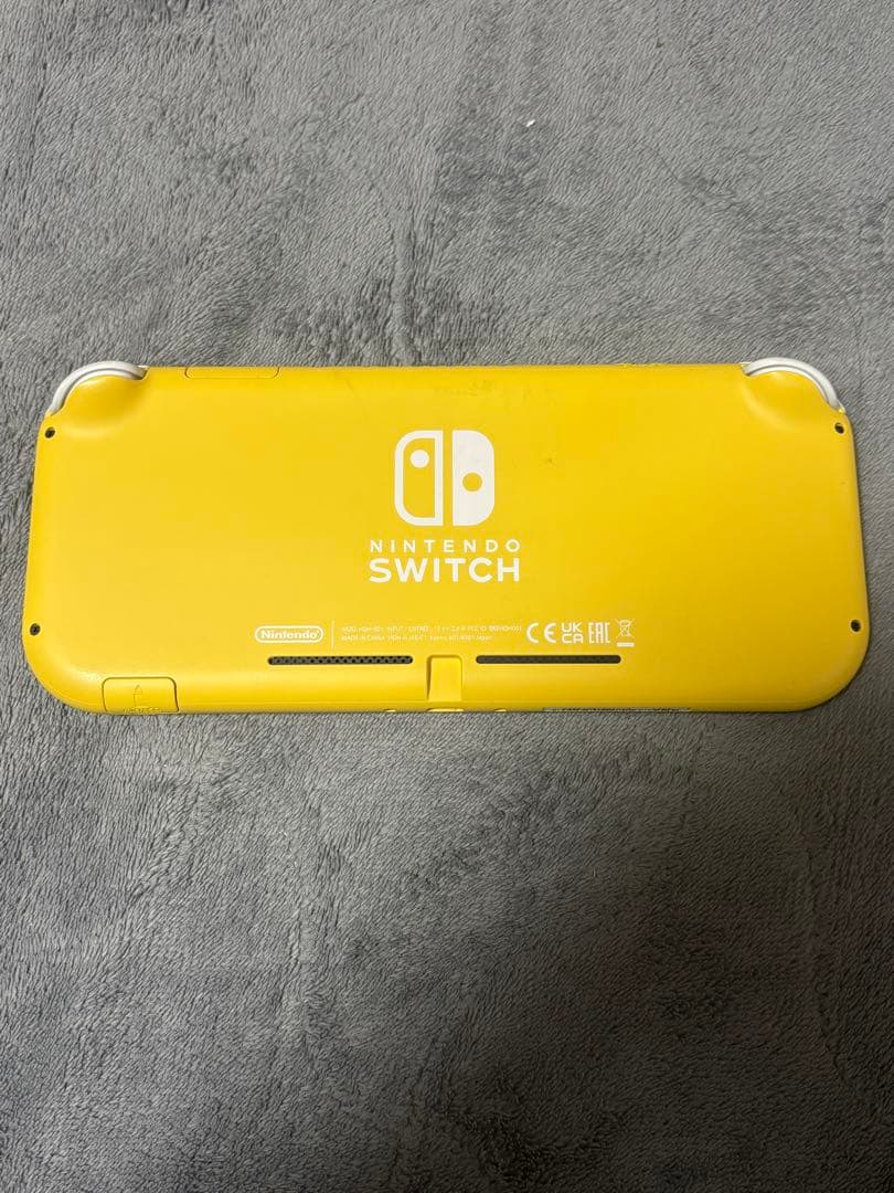 Nintendo Switch Lite イエロー 傷あり