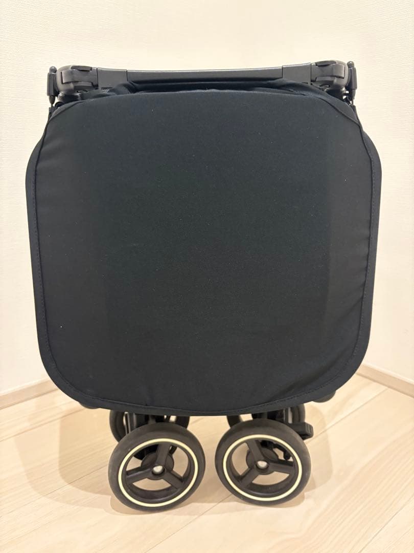 ポキット　折りたたみ式ベビーカー ブラック