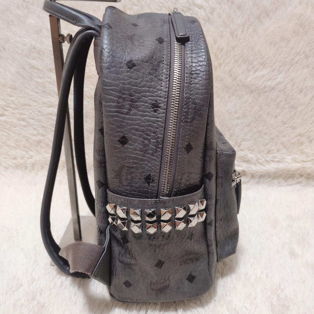 【あ】MCM リュックサック ヴィセトス スタッズ レザー グレー 地雷系