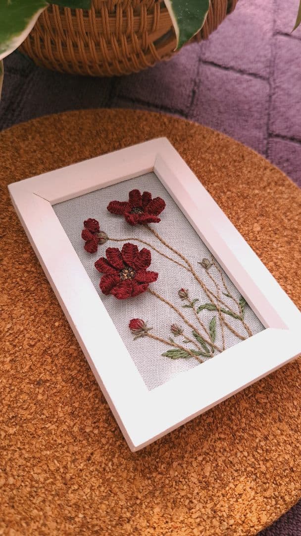 【専用】ハンドメイド　刺繍ブローチ　ヘアゴム