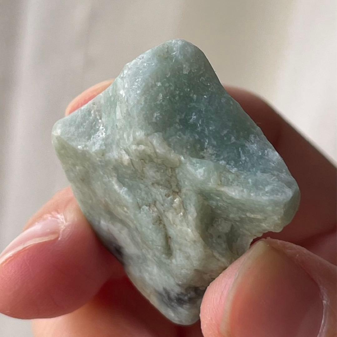 糸魚川 翡翠原石 緑 アイス