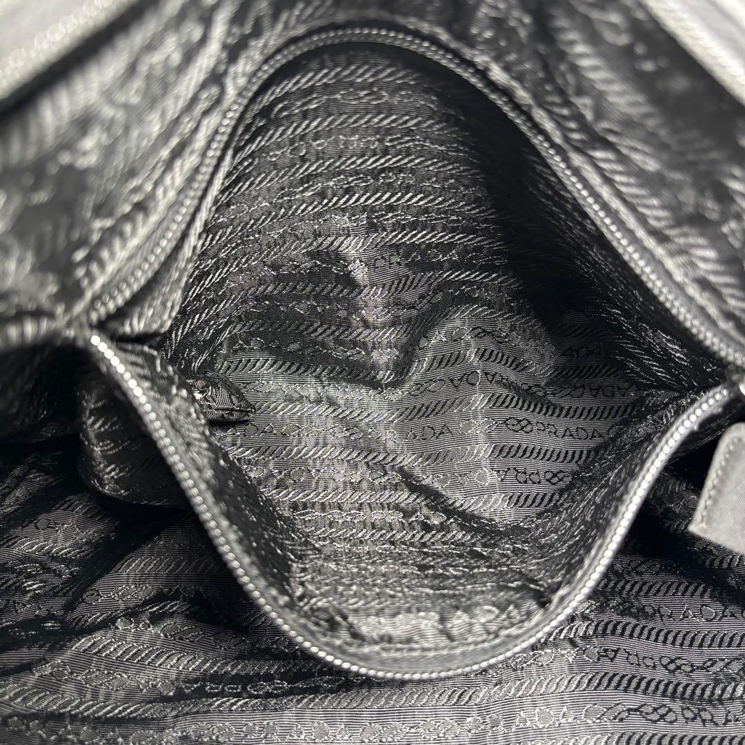 プラダ PRADA ハンドバッグ トートバッグ 南京錠 三角ロゴ ブラック