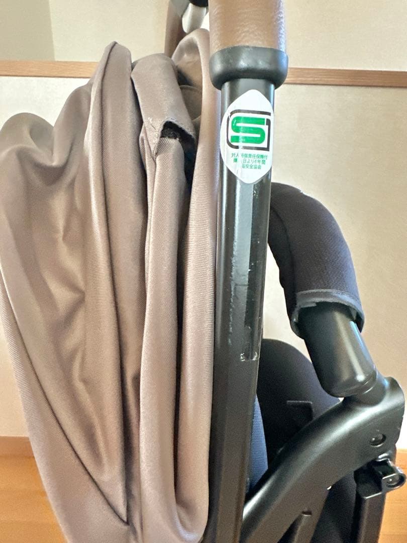 【極美品】Aprica カルーンエアーメッシュAC ベージュ 両対面式 軽量