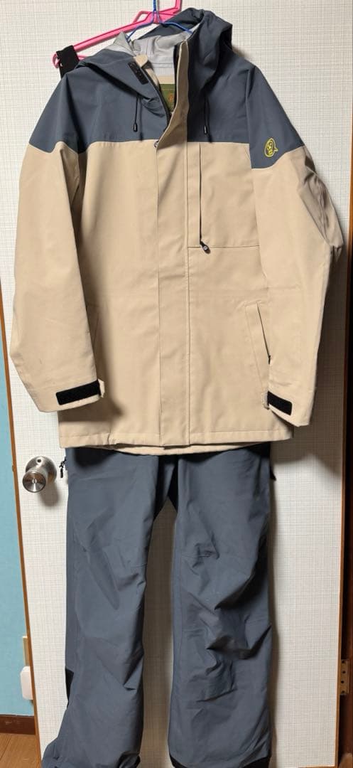 アンファッジ　スノーボード　ジャケット　と　パンツセット　キッズ　XL