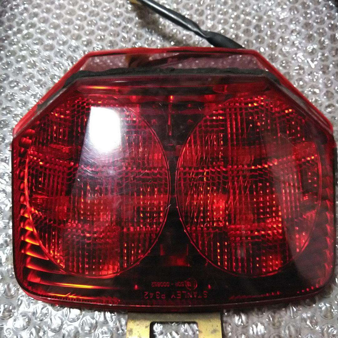 ホンダ　CB400SF シートカウル　テールランプ付き