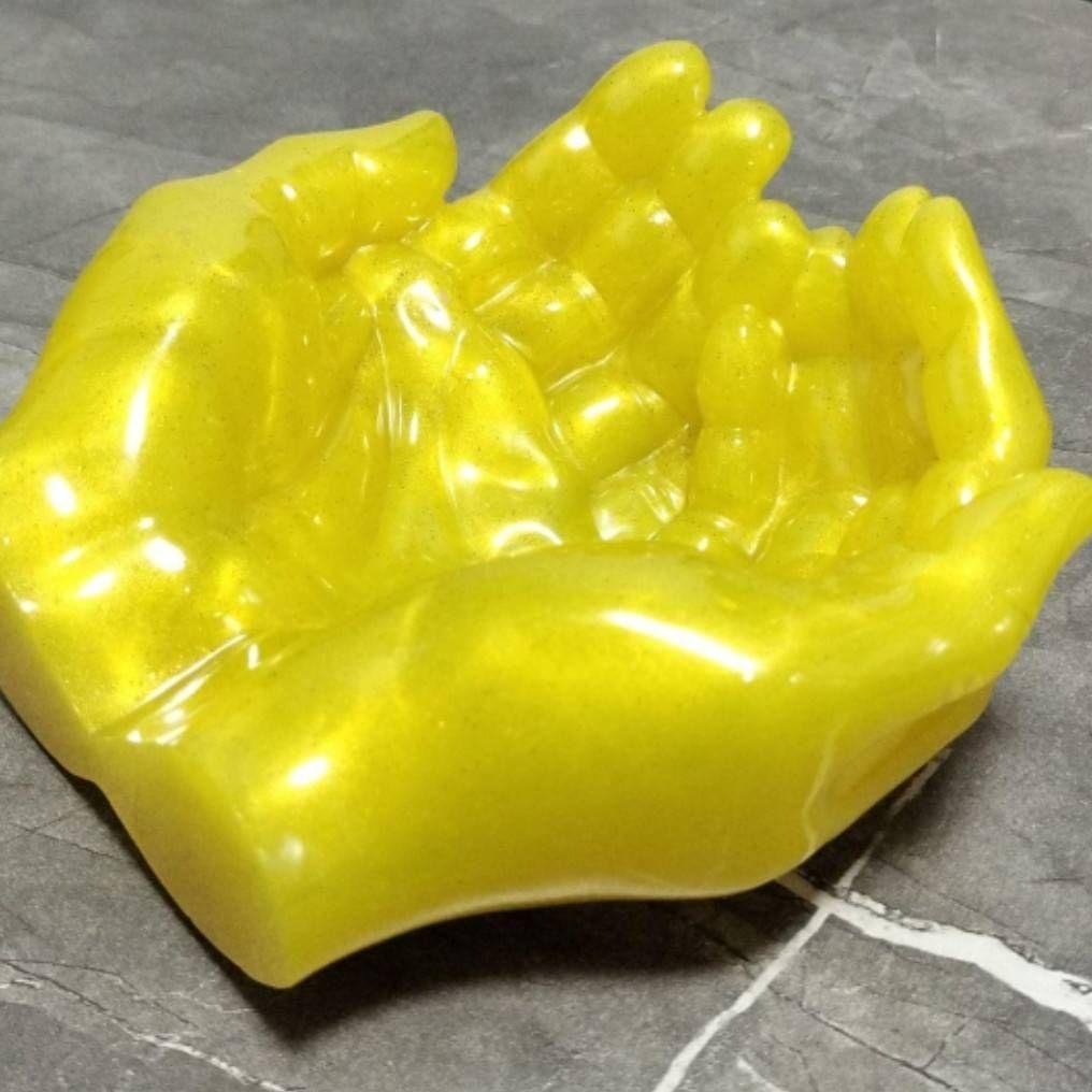 ꕤ【黄色】灰皿 手 手形 小物入れ 皿 イエロー 黄色 置物ꕤ︎︎