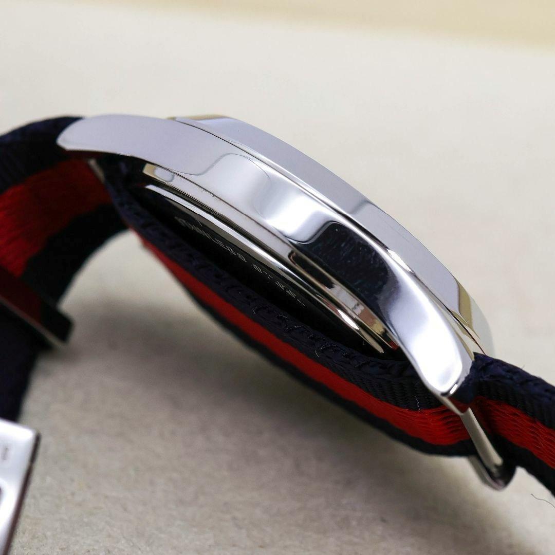 稼働 GUCCI 腕時計 トラ刺繍 Gタイムレス ネイビー タイガー 2110