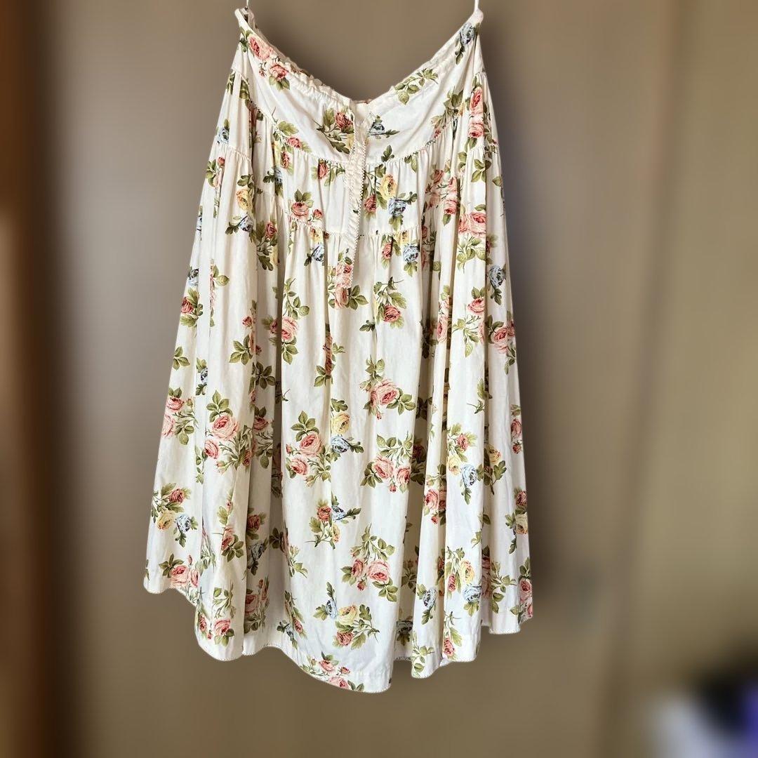 カネコイサオ　ワンダフルワールド　ロングスカート　アイボリー系　花柄