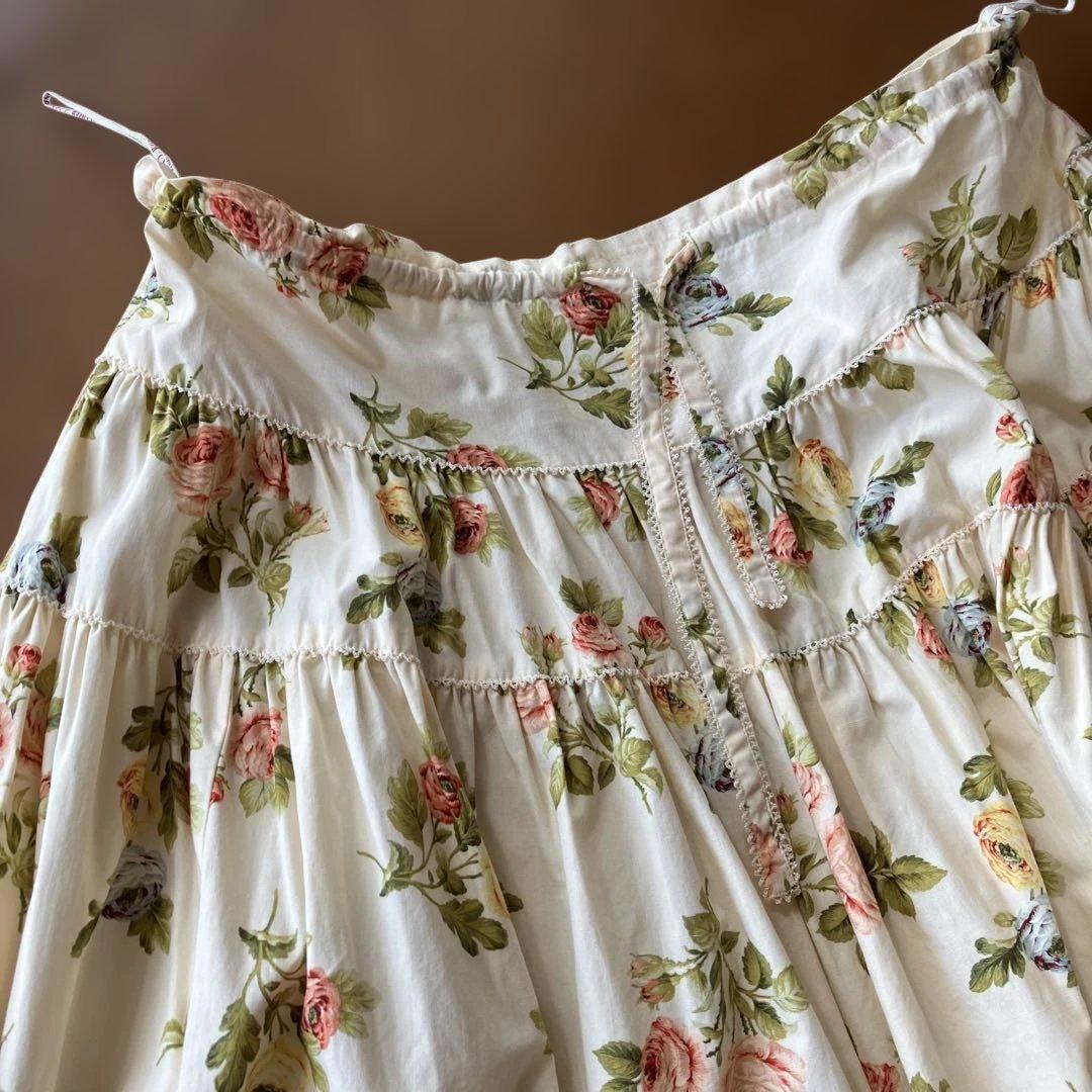 カネコイサオ　ワンダフルワールド　ロングスカート　アイボリー系　花柄