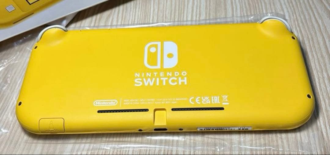 l*r様 Nintendo Switch Lite イエロー 本体　【ジャンク】