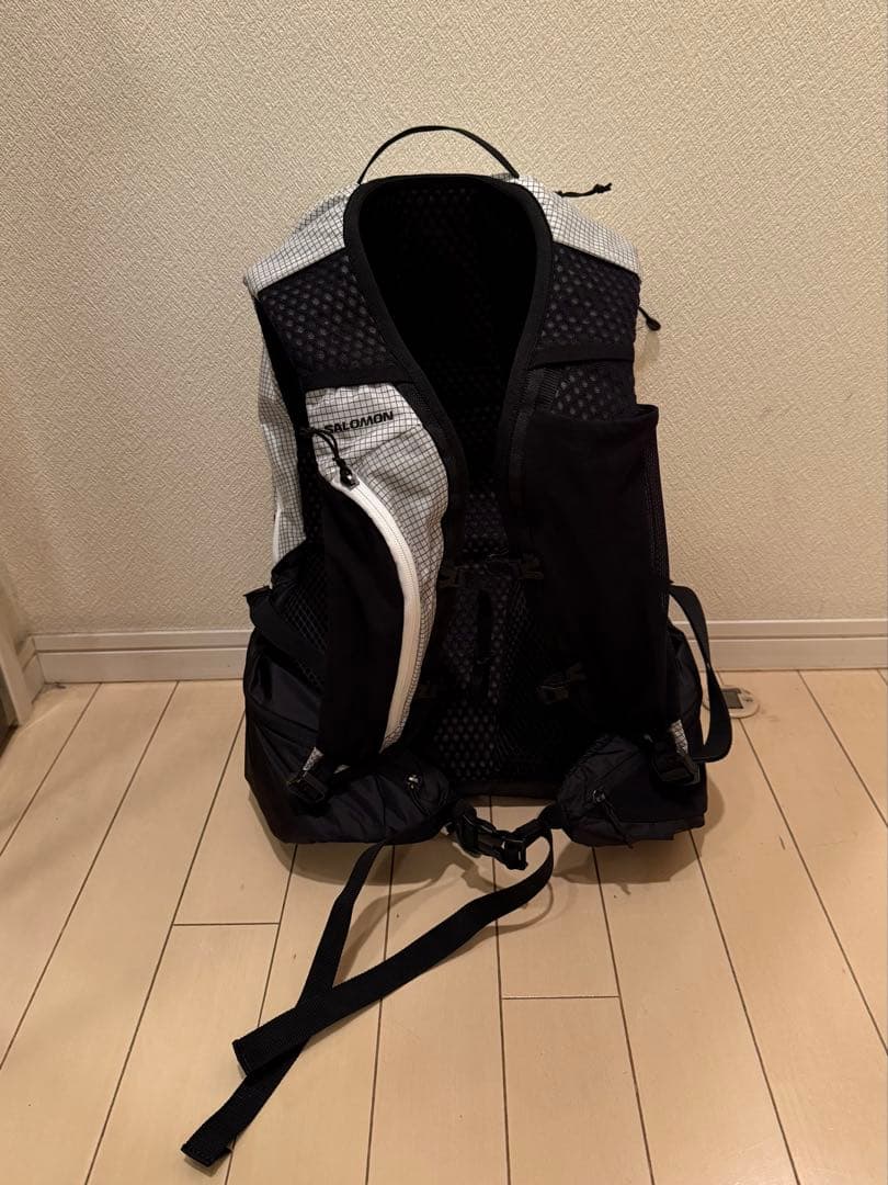 ウォーキング・ランニングウェア salomon XT20