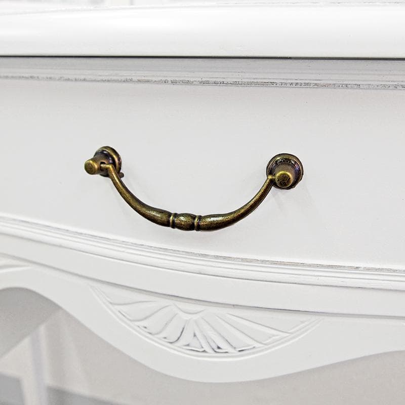 ホワイトアンティーク調　クラシカルなドレッサー