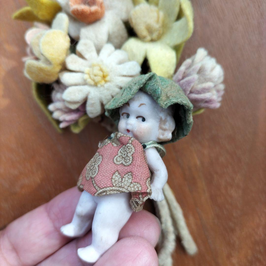 ドイツ　アンティーク　HERTWIG ミニチュアビスクドール　帽子を被った女の子