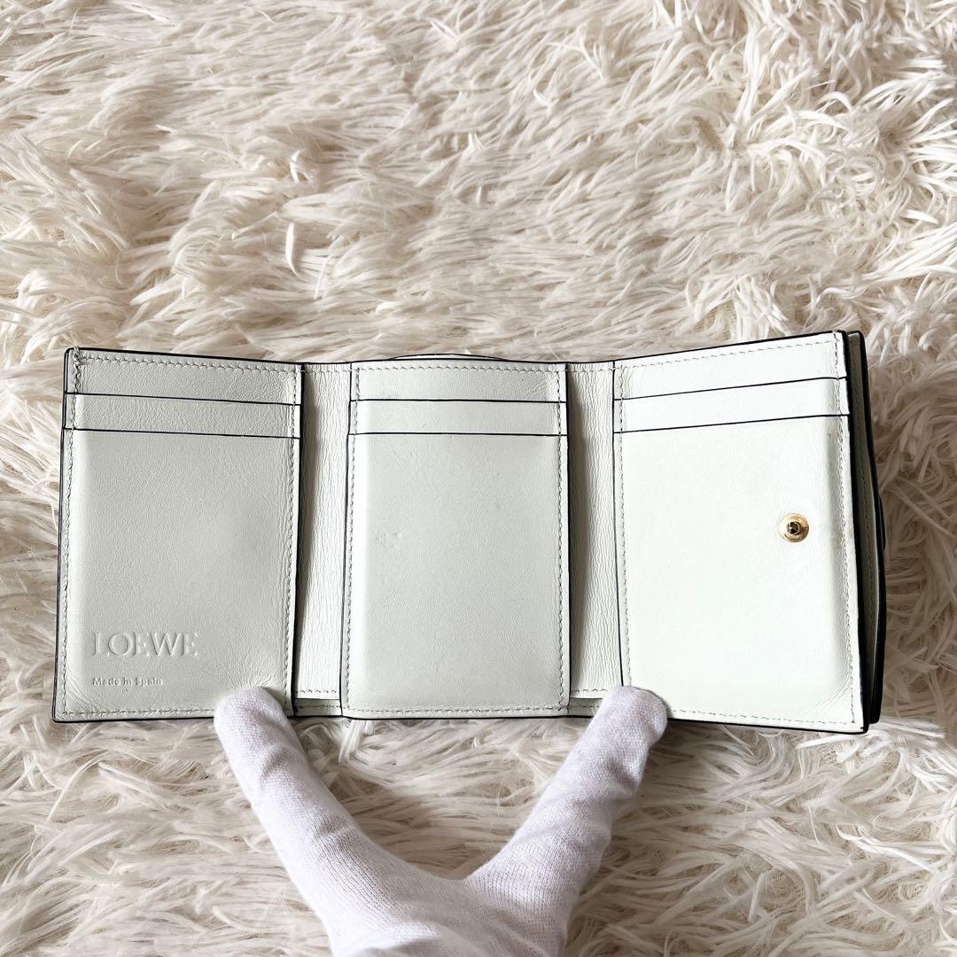 LOEWE 三つ折り財布　アナグラム　トライフォールド　グリーン　シェルグレー