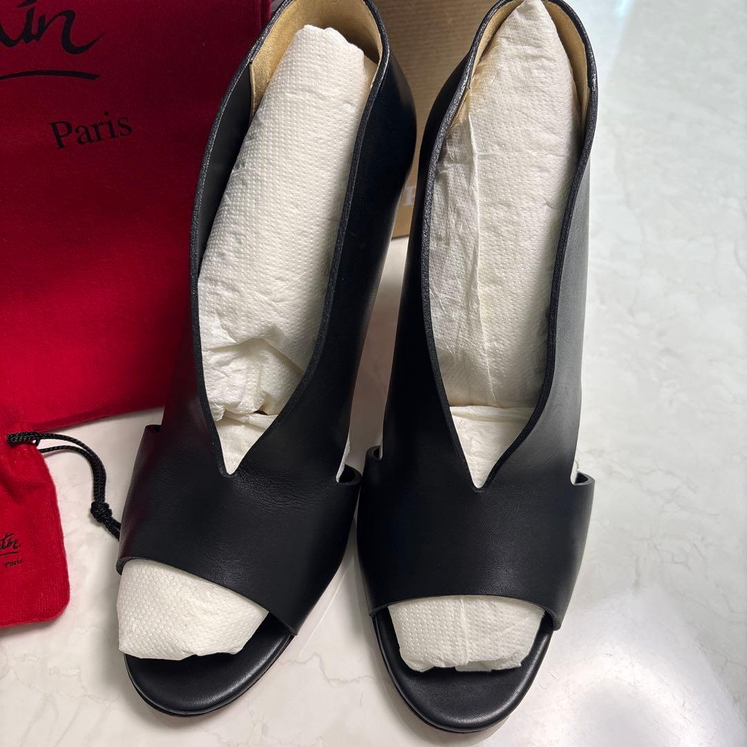 Christian Louboutin ブラックオープントゥヒール　39 1/2