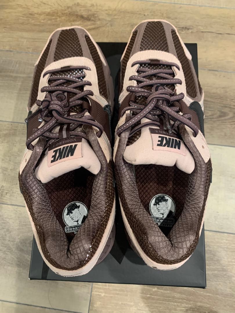 ヘ*イ様 NIKE WMNS VOMERO 5ナイキ ウィメンズ ズーム ボメロ